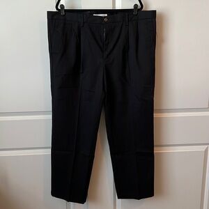 NWT Amazon Essentials Classic-Fit Wrinkle-Resistant Chino Men’s 42Wx30L Black